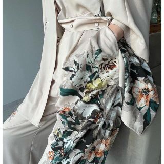 CLANE◇PANEL FLOWER PANTS、SHIRT ベージュ セット | myglobaltax.com