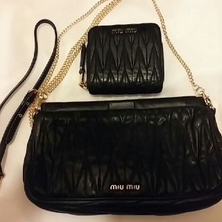 ミュウミュウ 革 バッグの通販 1,000点以上 | miumiuのレディースを ミュウミュウ 革 バッグの通販 1,000点以上 | miumiuのレディースを