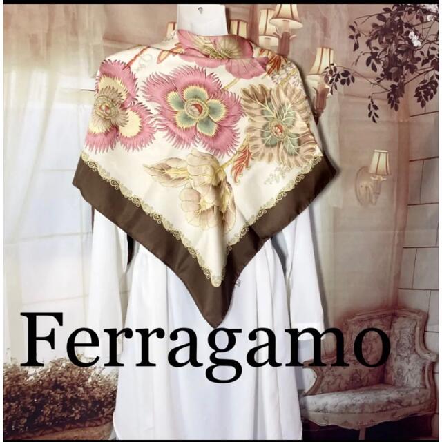 Salvatore Ferragamo(サルヴァトーレフェラガモ)のフェラガモ　お花柄　シルクスカーフ　茶系 レディースのファッション小物(バンダナ/スカーフ)の商品写真