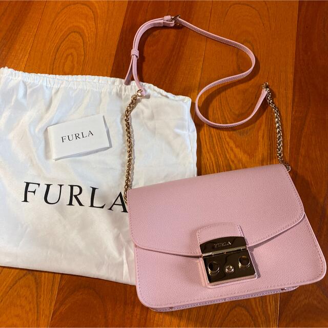 優れた品質 Furla - 新品！FURLA メトロポリス　ショルダーバッグ ショルダーバッグ