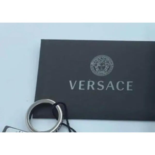 Gianni Versace(ジャンニヴェルサーチ)の◆激レア◆17号◆ヴェルサーチ◆リング◆メンズ◆シルバー◆メタル◆重厚感 メンズのアクセサリー(リング(指輪))の商品写真