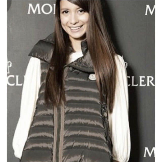 MONCLER(モンクレール)の＊専用＊ レディースのジャケット/アウター(ダウンベスト)の商品写真