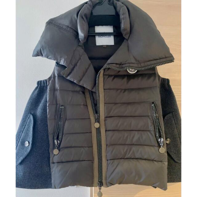 MONCLER(モンクレール)の＊専用＊ レディースのジャケット/アウター(ダウンベスト)の商品写真