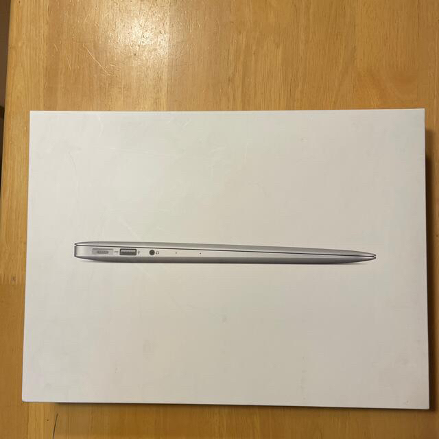 APPLE MacBook Air MD761J/A Core i5 4,096 4