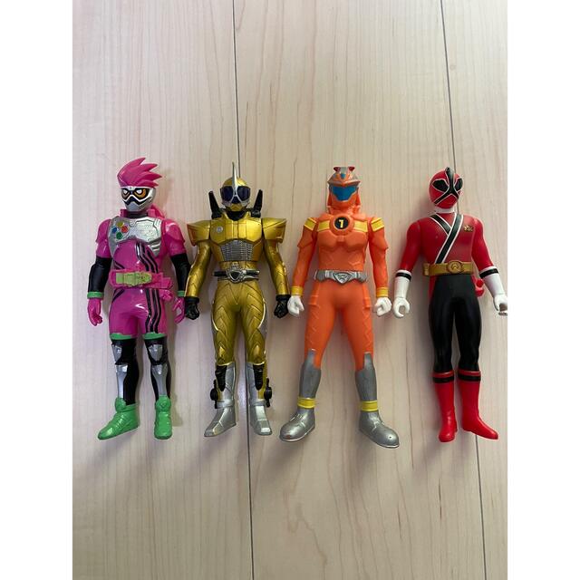 4体セット 仮面ライダー ソフビ フィギュア 人形 戦隊モノ レア エグゼイド | フリマアプリ ラクマ