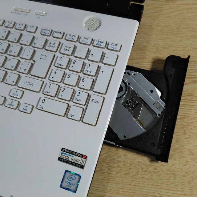 美品NEC LS150 ノートパソコン i7 8GB 新品SSD DVD カメラ