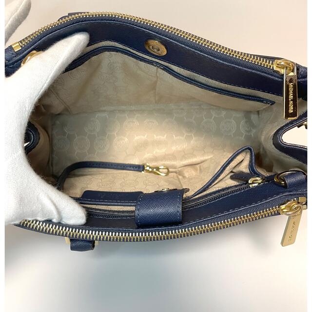 Michael Kors(マイケルコース)の【比較的美品】マイケルコース ショルダーバック　ネイビー　ブルー レディースのバッグ(ショルダーバッグ)の商品写真