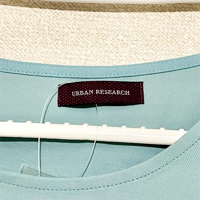 URBAN RESEARCH(アーバンリサーチ)のURBAN RESEARCH クルーネックブラウス 新品・タグ付 レディースのトップス(シャツ/ブラウス(長袖/七分))の商品写真