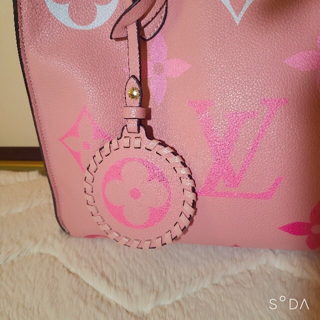 ノ一ブランド、ピンクのバック35cm レディースのバッグ(トートバッグ)の商品写真