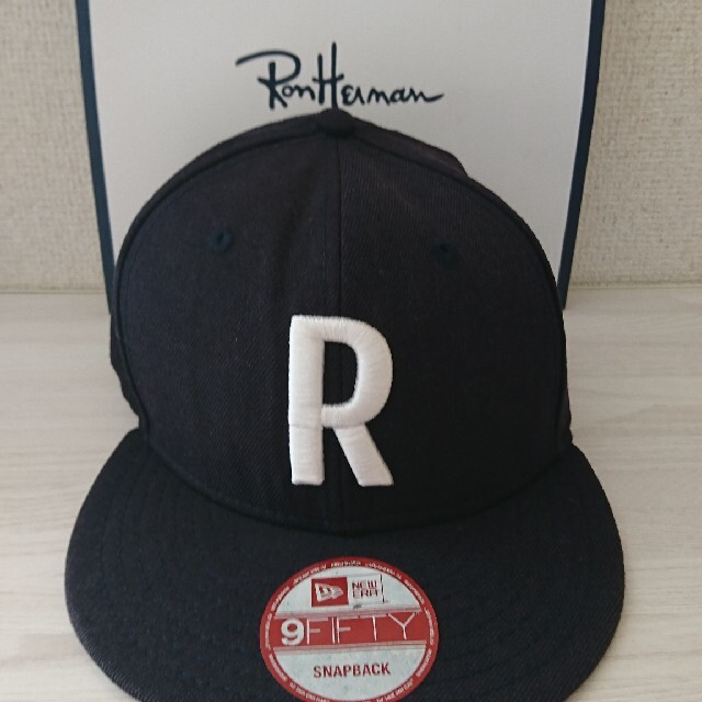 Ron Herman(ロンハーマン)のRON HERMAN (R) CAP NEW ERA メンズの帽子(キャップ)の商品写真