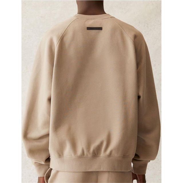 新品【メンズS】★エッセンシャルズ★袖ロゴ入り厚手トレーナー/ベージュ/タン/ESSENTIALS/FOG
