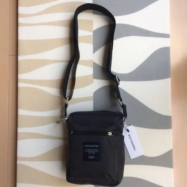 新品 marimekko CASH&CARRY ショルダーバッグ グレー 4