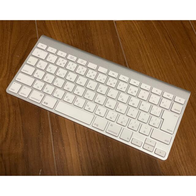 Apple(アップル)のApple Wireless Keyboard MC184J/A スマホ/家電/カメラのPC/タブレット(PC周辺機器)の商品写真