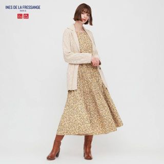 ユニクロ(UNIQLO)のUNIQLO ツイストプリーツワンピース（半袖・ペイズリー）イネス(ロングワンピース/マキシワンピース)