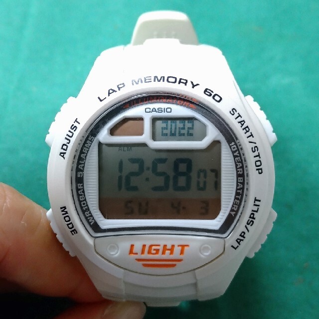 CASIO3292 W−734 アイボリー スポーツギア 腕時計 - 時計
