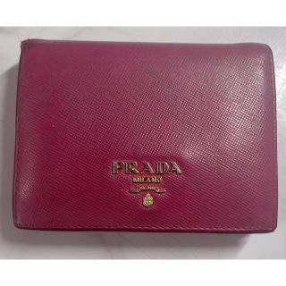 プラダ(PRADA)のプラダ/二つ折り財布(折り財布)