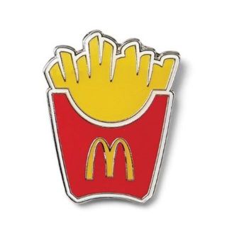 マクドナルド(マクドナルド)のマクドナルド 新品ピンバッジ フライドポテト、コレクターアイテム(ノベルティグッズ)