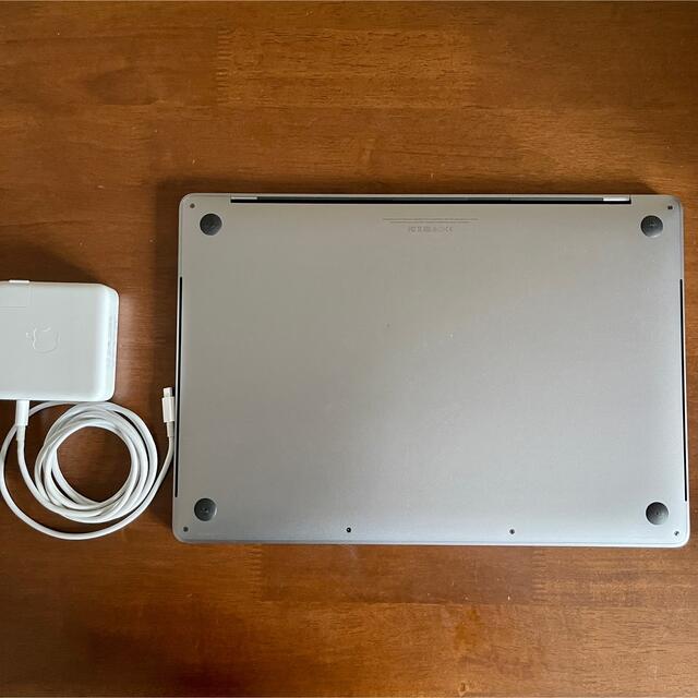 Macbook Pro 15インチ2016 メモリ16GB Touchbar
