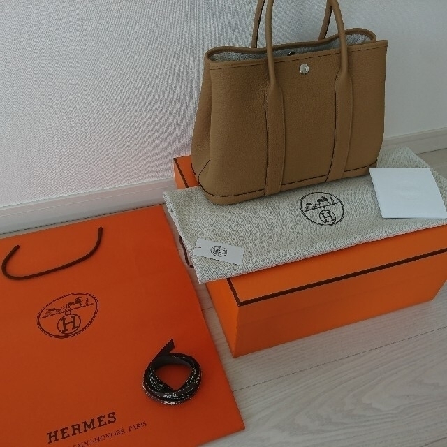 Hermes(エルメス)のエルメス　ガーデンパーティTPM　ビスキュイ　ネゴンダ　シルバー金具 レディースのバッグ(ハンドバッグ)の商品写真