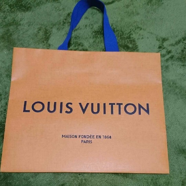 LOUIS VUITTON(ルイヴィトン)の♥️ルイヴィトン♥️紙袋 レディースのバッグ(ショップ袋)の商品写真