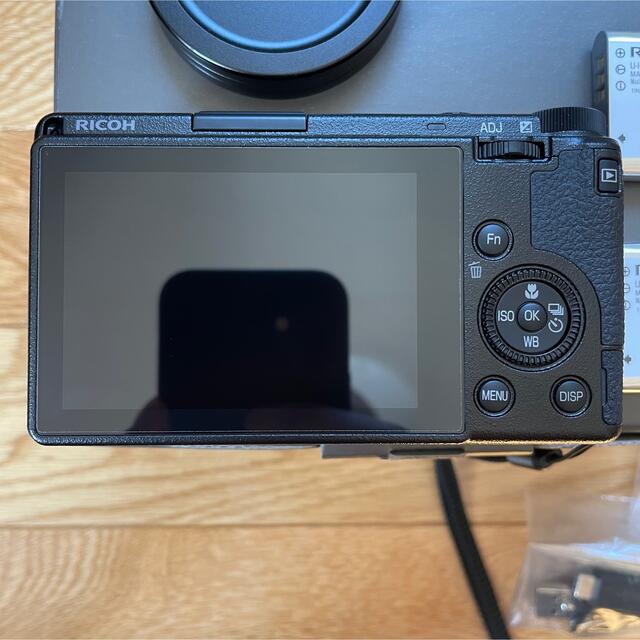 RICOH(リコー)のricoh gr3x 美品 スマホ/家電/カメラのカメラ(コンパクトデジタルカメラ)の商品写真