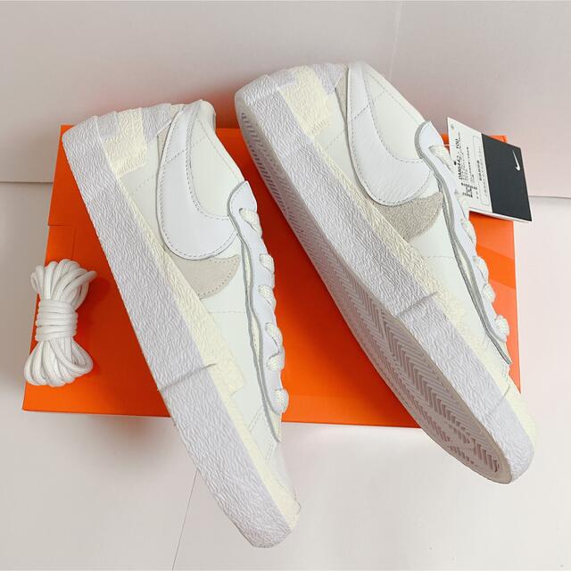 NIKE(ナイキ)の26cm サカイ ナイキ ブレーザー sacai Blazer ブレザー 白 メンズの靴/シューズ(スニーカー)の商品写真