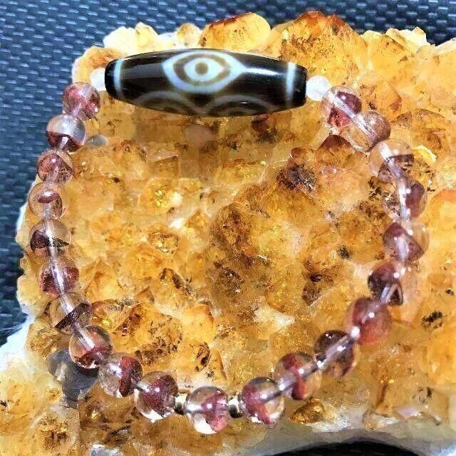 dZi ジービズ 西蔵 仏六眼天珠と『赤富士』レッドファントム水晶 dZi ジービズ 西蔵 仏六眼天珠と『赤富士』レッドファントム水晶