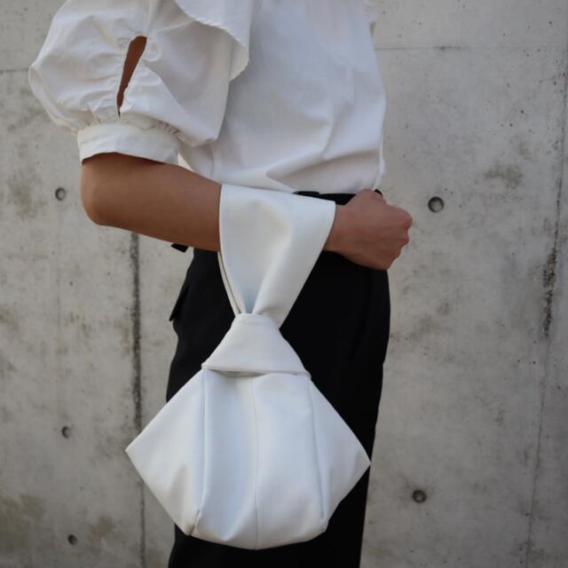 yay minimal eco leather bag / White