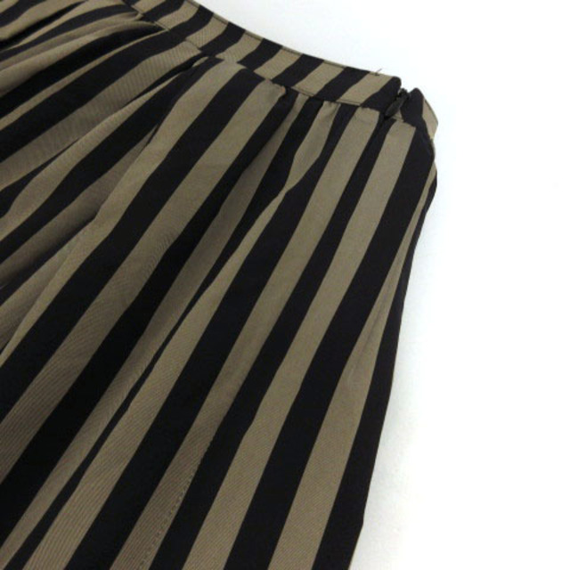 VIAGGIO BLU(ビアッジョブルー)のViaggio Blu スカート ひざ丈 ストライプ 黒 シャンパンゴールド 2 レディースのスカート(ひざ丈スカート)の商品写真