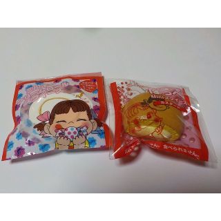 不二家 ペコちゃん カスタードほっぺ 　ミルキークリームロール　スクイーズ(キーホルダー)