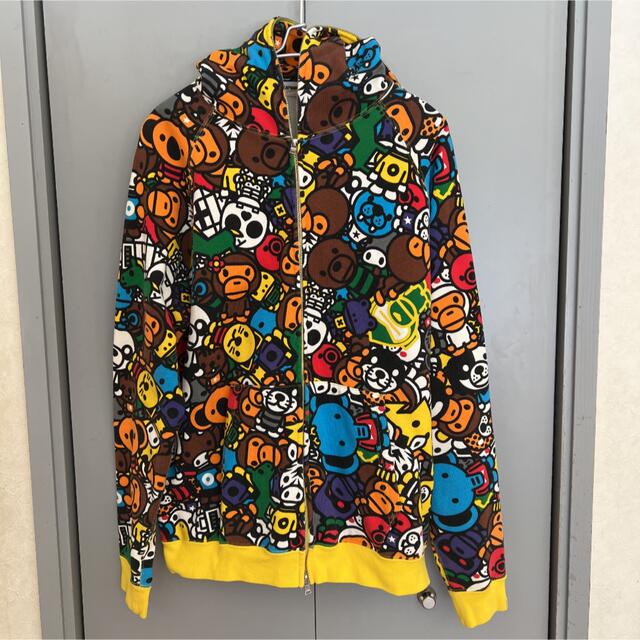 A BATHING APE(アベイシングエイプ)の激レア アベイシングエイプ　a bathing ape パーカー　送料無料 メンズのトップス(パーカー)の商品写真