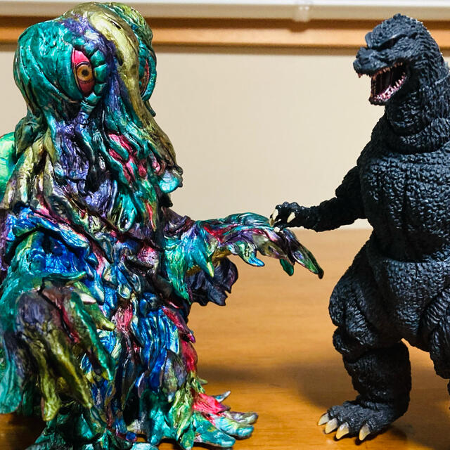 人気ブランドの新作 ゴジラ怪獣 ヘドラ shop|ラクマ 紙飛行機羽羽s by リペイントの通販 ゴジラ