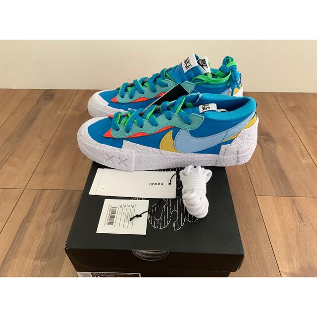 NIKE(ナイキ)のNIKE BLAZER LOW x SACAI x KAWS メンズの靴/シューズ(スニーカー)の商品写真