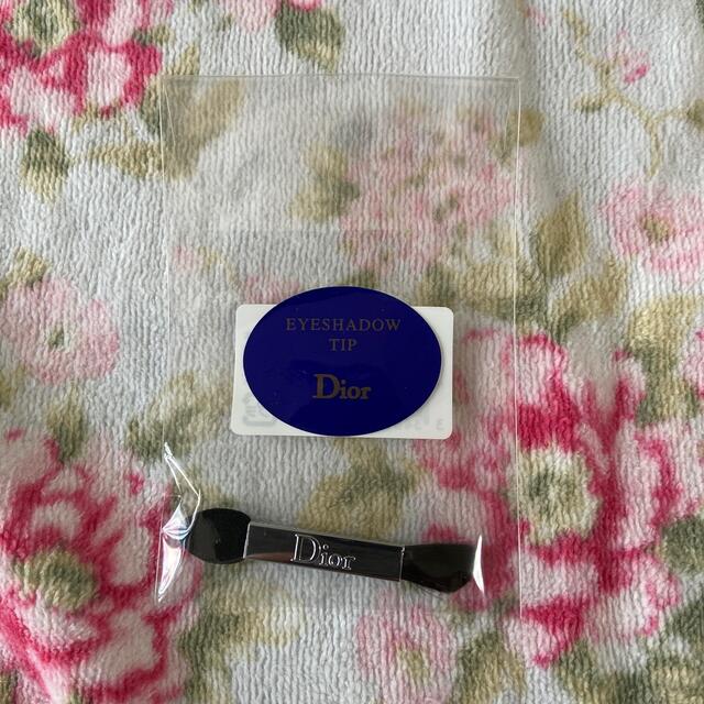 Dior(ディオール)のDIORアイシャドウチップ コスメ/美容のメイク道具/ケアグッズ(ブラシ・チップ)の商品写真