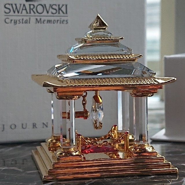 SWAROVSKI(スワロフスキー)のスワロフスキー『日本のお寺』箱付き  美品 インテリア/住まい/日用品のインテリア小物(置物)の商品写真