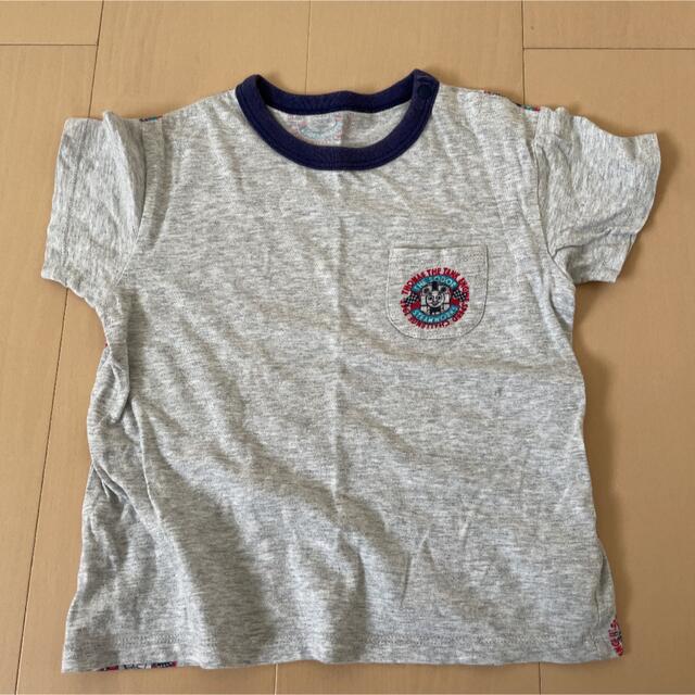 UNIQLO(ユニクロ)のユニクロ　トーマス半袖Ｔシャツ　100cm キッズ/ベビー/マタニティのキッズ服男の子用(90cm~)(Tシャツ/カットソー)の商品写真