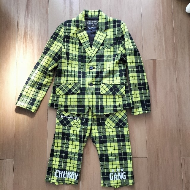 CHUBBYGANG(チャビーギャング)のCHUBBYGANG  チャビーギャング　スーツ キッズ/ベビー/マタニティのキッズ服男の子用(90cm~)(ドレス/フォーマル)の商品写真