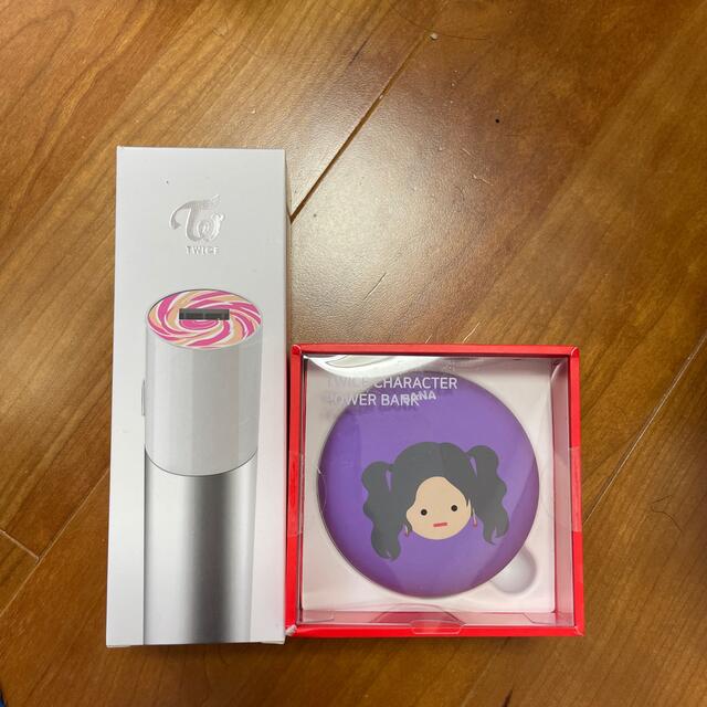 TWICE モバイルバッテリー