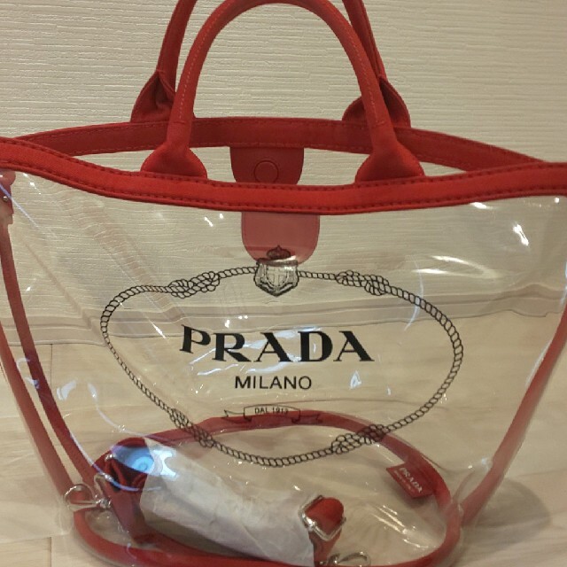 PRADA(プラダ)のプラダビニールバッグ美品 レディースのバッグ(ハンドバッグ)の商品写真