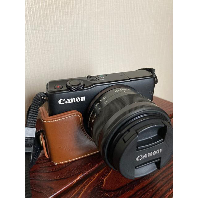 専用カバー付　ワンタッチでスマホへシェアCanon EOS M10 レンズキット 1