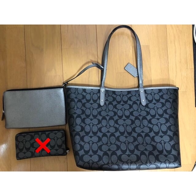 【美品】COACH10508  トートバッグ　黒　シグネチャー　金具フックベルト