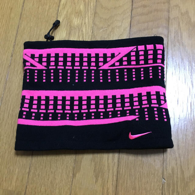 NIKE(ナイキ)の【クララかおり様専用 】ナイキ ネックウォーマー レディースのファッション小物(ネックウォーマー)の商品写真