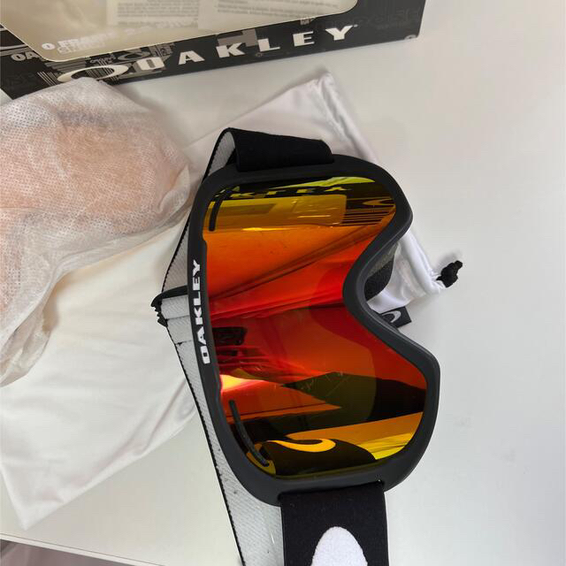 Oakley(オークリー)のオークリー　ゴーグル スポーツ/アウトドアのスノーボード(ウエア/装備)の商品写真