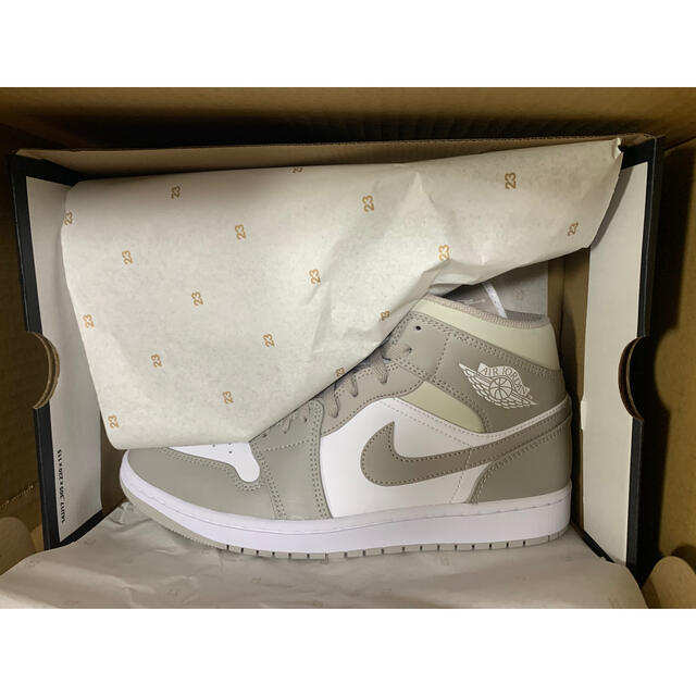 NIKE(ナイキ)のNike Air Jordan 1 Mid "Linen メンズの靴/シューズ(スニーカー)の商品写真