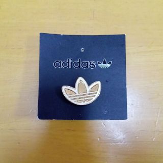 アディダス(adidas)のadidas(アディダス)　ピンバッチ(バッジ/ピンバッジ)