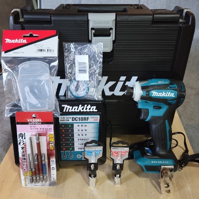 Makita(マキタ)のマキタ純正　インパクトドライバー18v 　モデルTD172DGX★新品★ブルー スポーツ/アウトドアの自転車(工具/メンテナンス)の商品写真