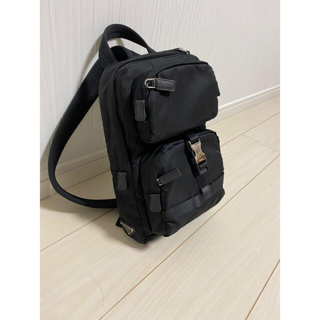 PRADA プラダ スリングバッグ　ボディバッグNERO  黒  2VZ013