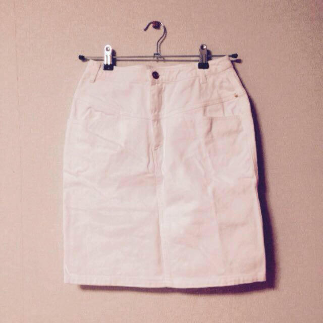 Kastane(カスタネ)のkastane  タイトスカート レディースのスカート(ひざ丈スカート)の商品写真