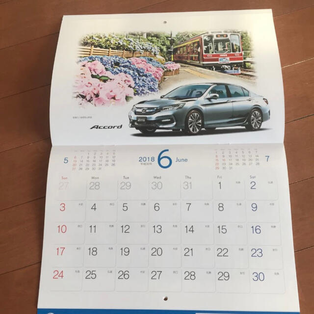 2018年 Honda ホンダ　カレンダー　壁掛けカレンダー 非売品 エンタメ/ホビーの雑誌(車/バイク)の商品写真