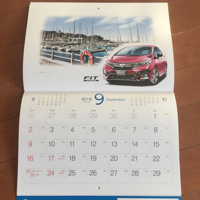 2018年 Honda ホンダ　カレンダー　壁掛けカレンダー 非売品 エンタメ/ホビーの雑誌(車/バイク)の商品写真